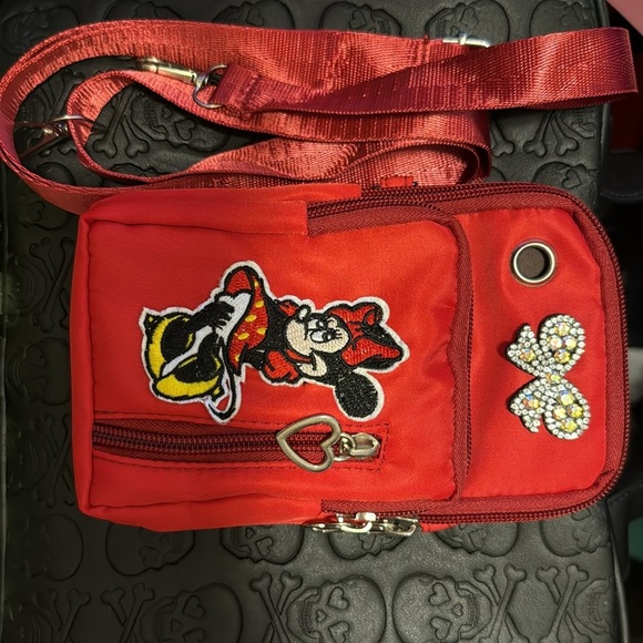 Minnie Mouse Red Crossbody Bag - Picture 2 of 5